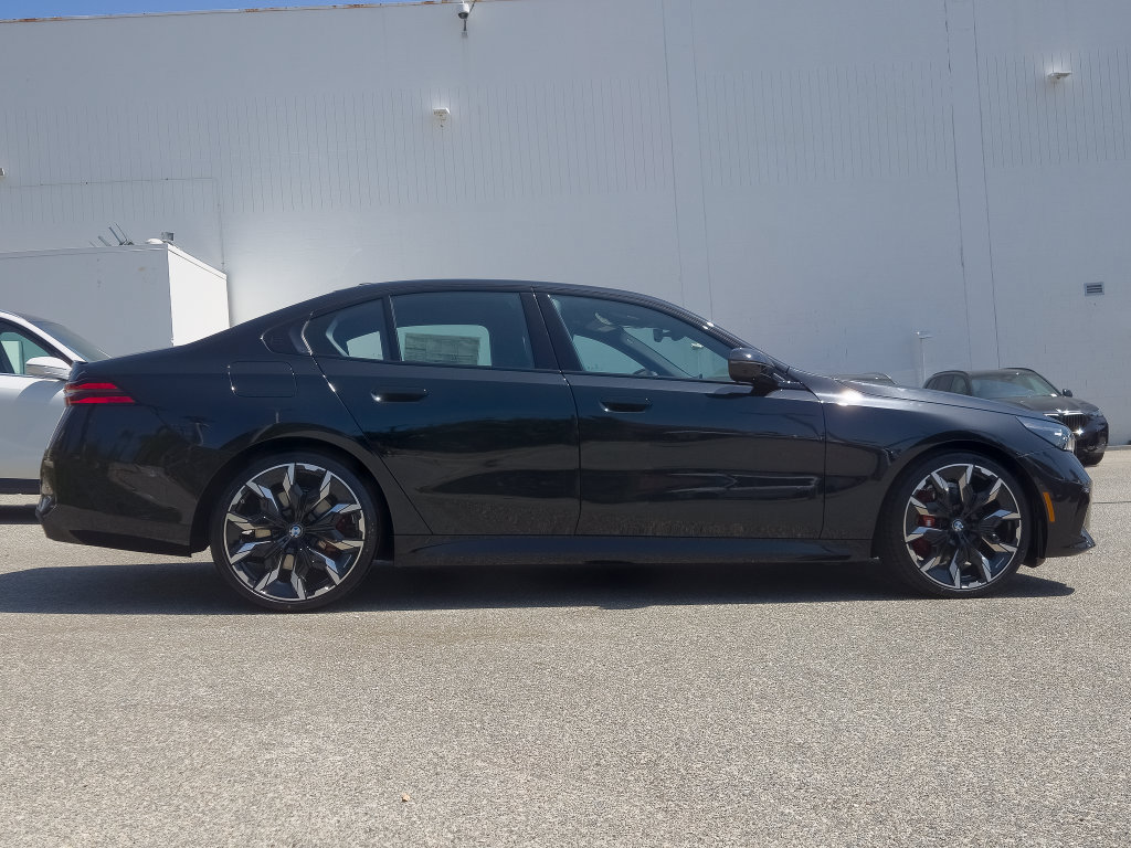 New 2027 BMW 530i w/ M Sport Package RWD image 3