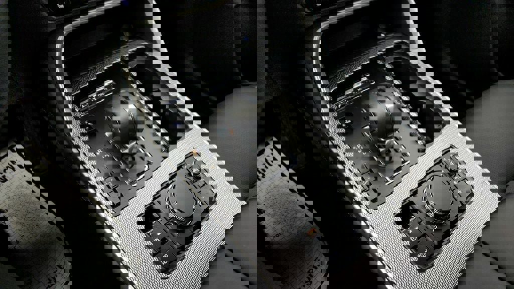 Used 2025 MAZDA CX-90 Plug-In Hybrid w/Premium Sport image 17