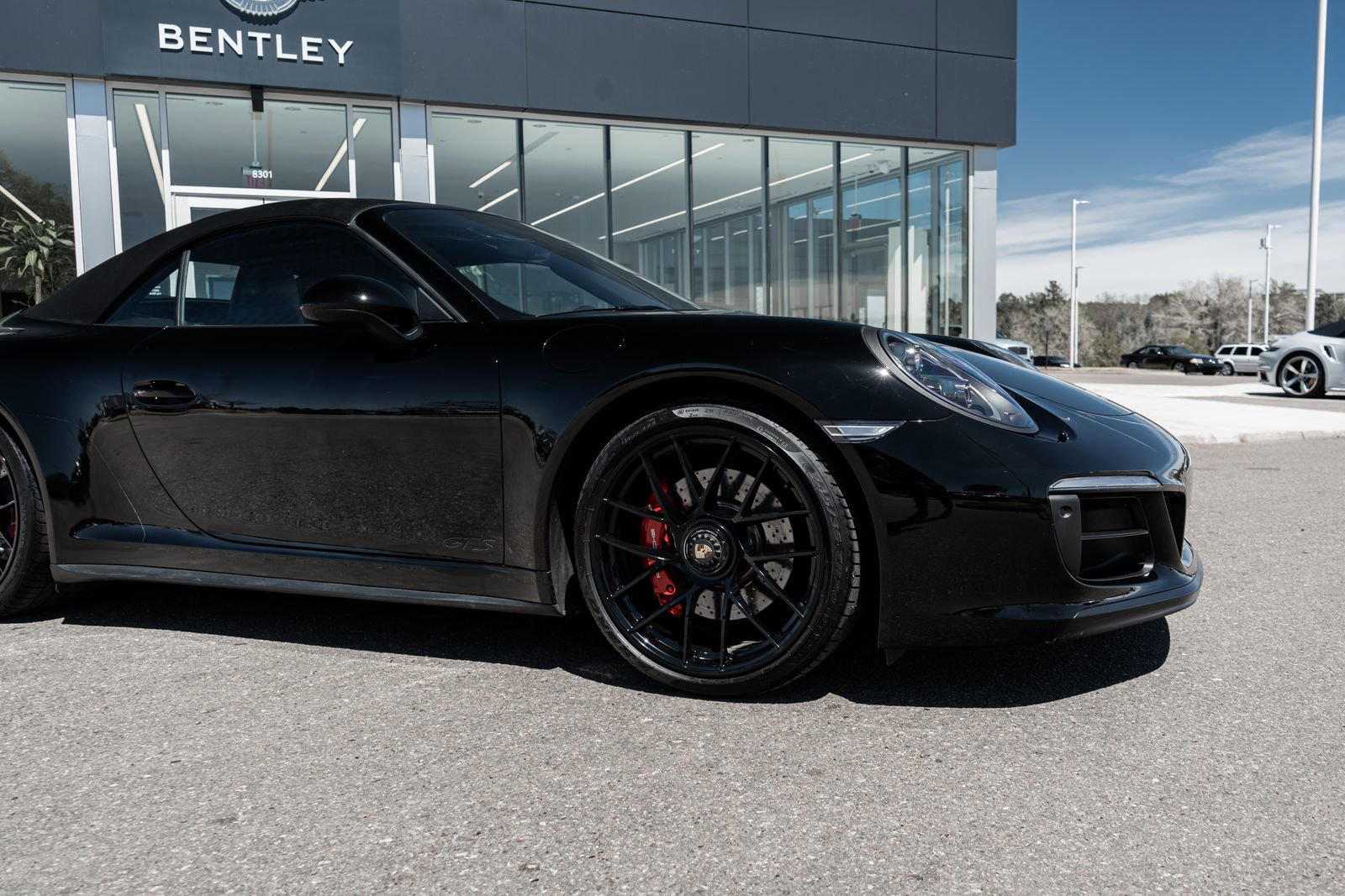 Used 2017 Porsche 911 Carrera GTS RWD image 19
