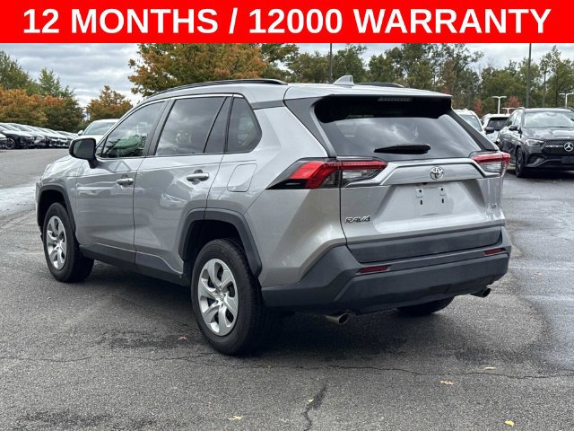 Used 2019 Toyota RAV4 LE FWD image 4