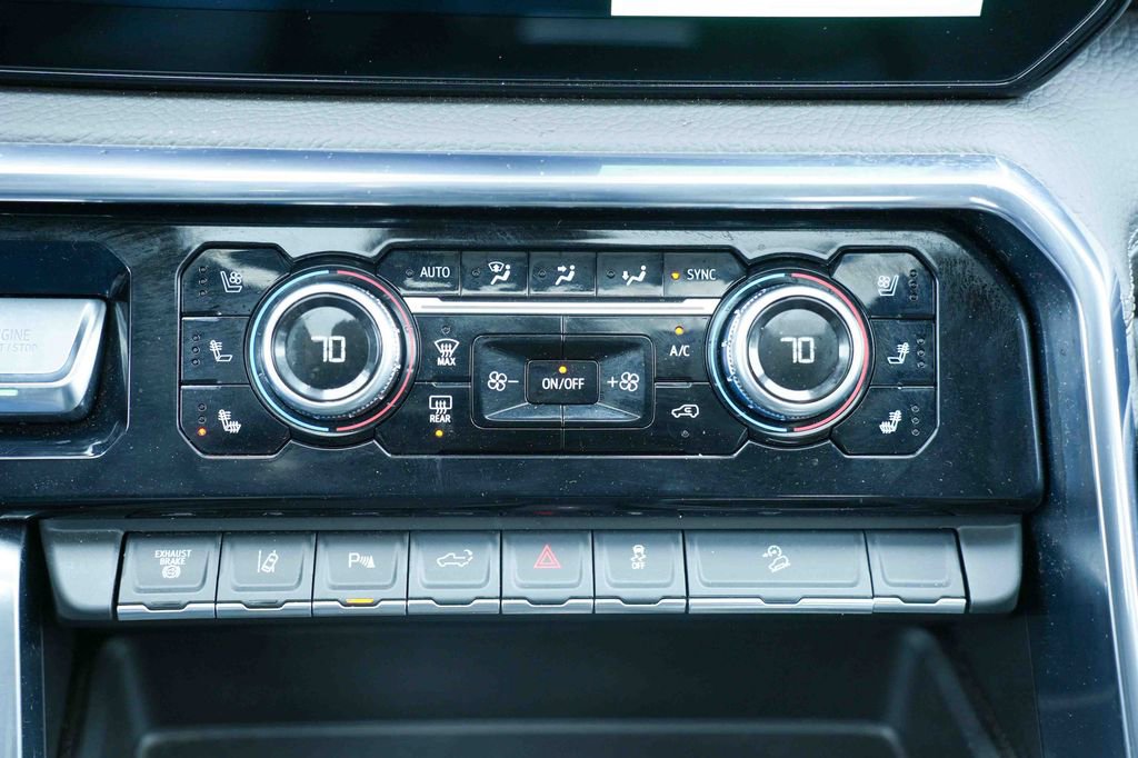 Used 2025 GMC Sierra 2500 Denali w/ Denali Reserve Package image 33