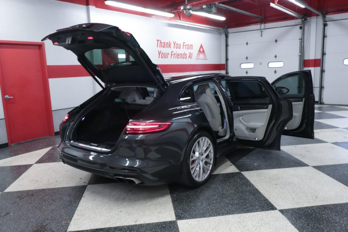 Used 2018 Porsche Panamera Turbo Sport Turismo AWD/4WD image 33
