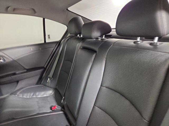 Used 2015 Honda Accord Touring image 14