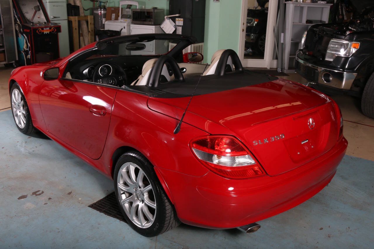 Used 2005 Mercedes-Benz SLK 350 w/ Entertainment Pkg image 32
