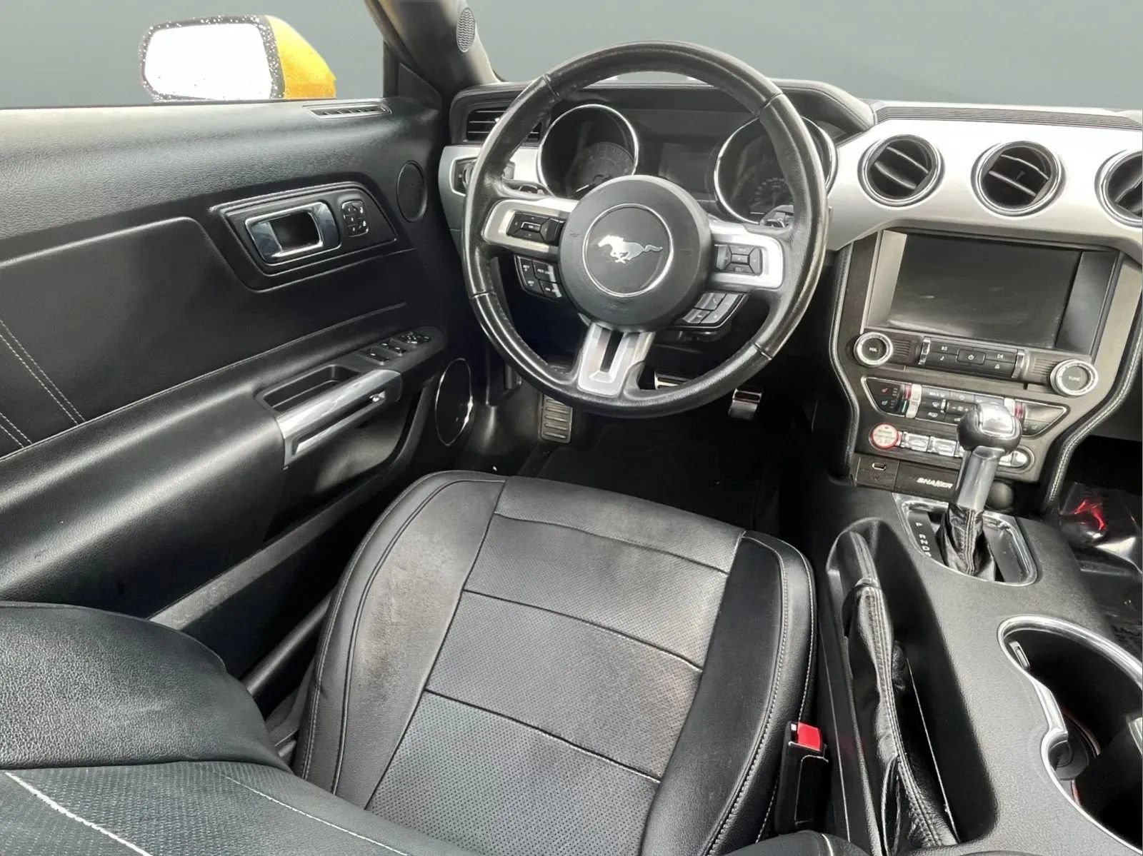 Used 2016 Ford Mustang Premium w/ Equipment Group 201A RWD image 17