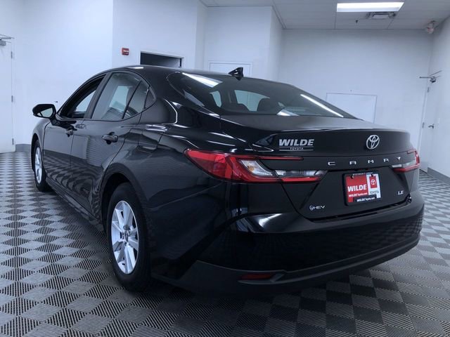 Used 2025 Toyota Camry LE image 13