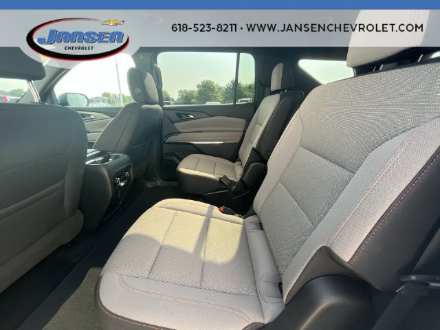 Used 2026 Chevrolet Traverse LT w/ Driver Confidence Package FWD image 24
