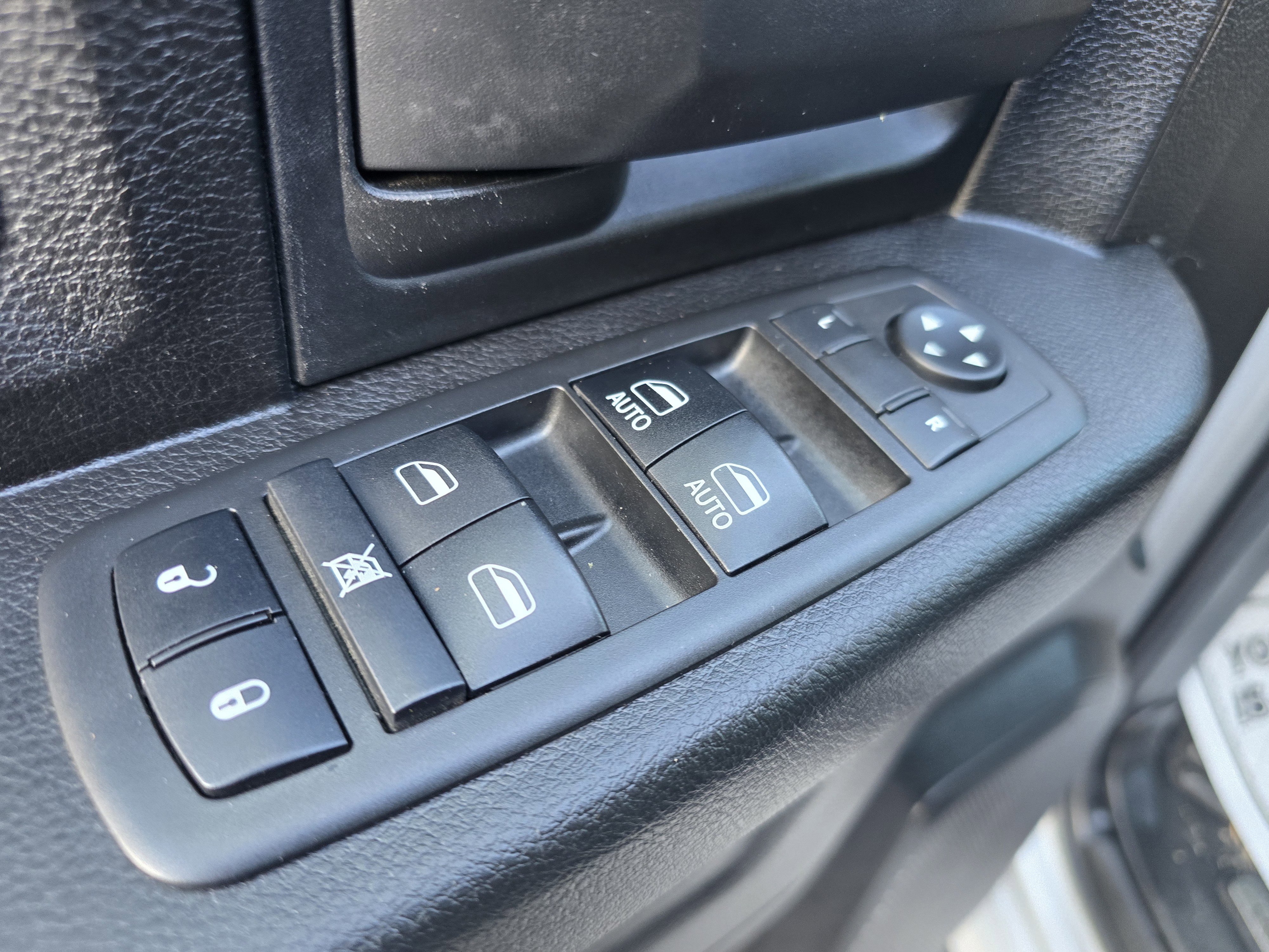 Used 2019 RAM 1500 Express w/ Express Value Package image 17