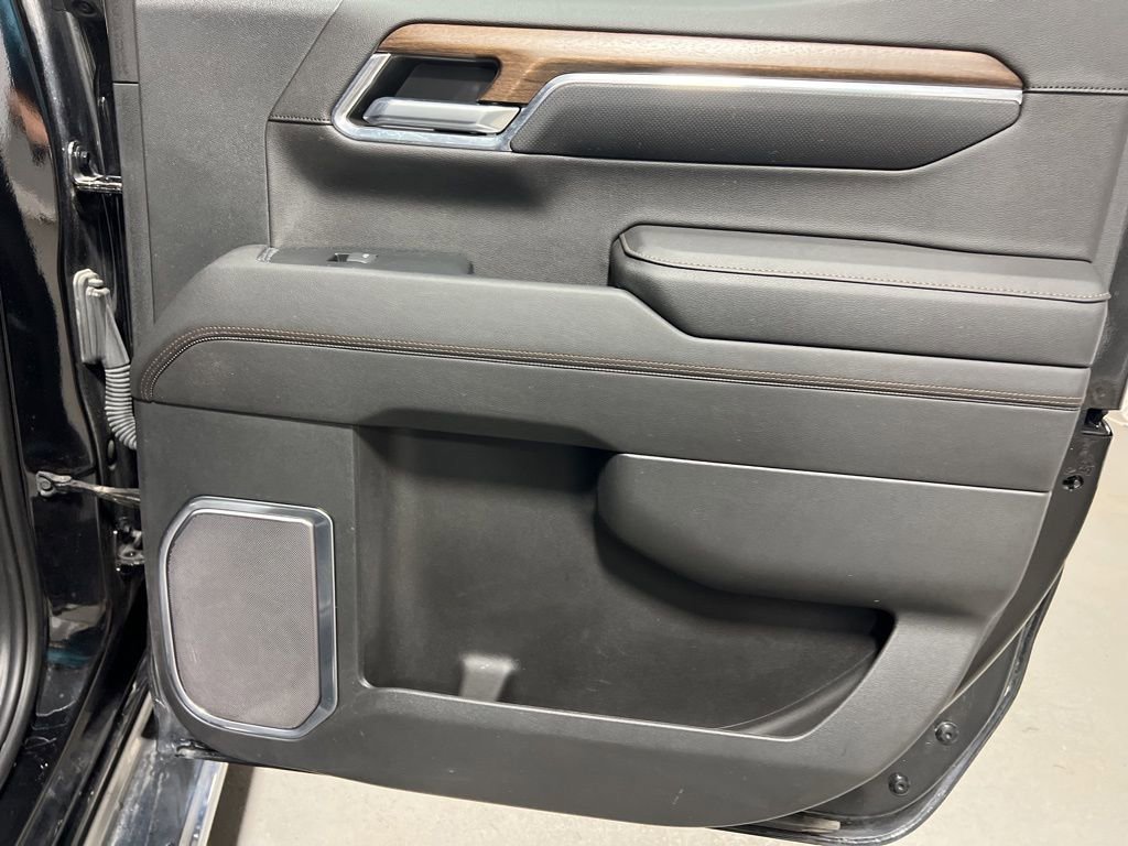 Used 2023 Chevrolet Silverado 1500 High Country w/ Max Trailering Package image 18