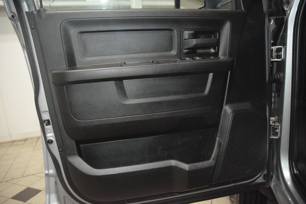 Used 2023 RAM 5500 Tradesman AWD/4WD image 35