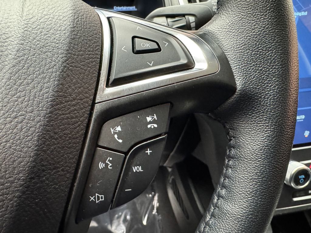 Certified 2024 Ford Edge SEL AWD/4WD image 15