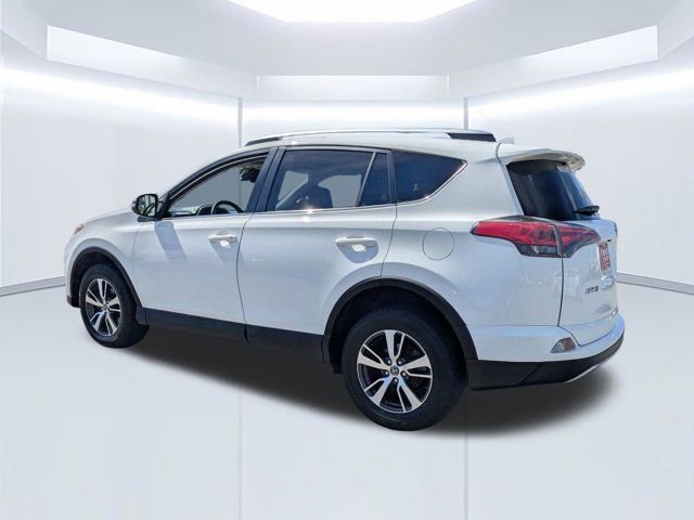 Used 2017 Toyota RAV4 XLE FWD image 6