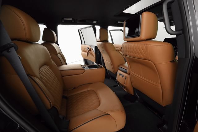 Used 2024 INFINITI QX80 Sensory AWD/4WD image 18
