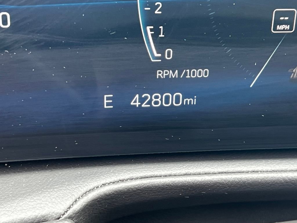 Used 2024 Cadillac XT4 Premium Luxury image 24