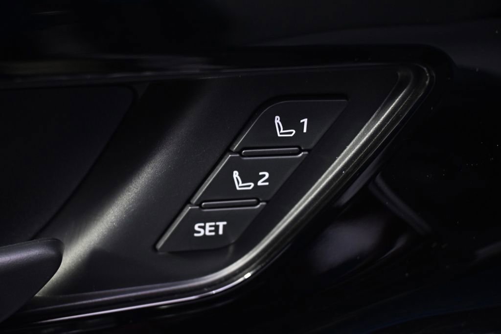 Used 2023 Subaru Solterra AWD image 21