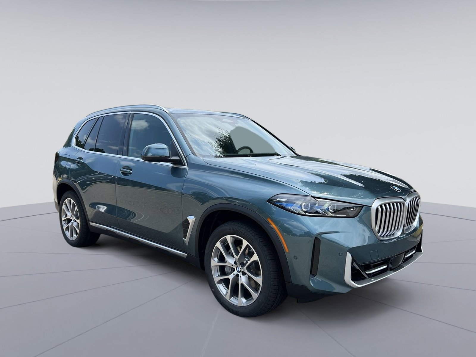 New 2026 BMW X5 xDrive40i w/ Climate Comfort Package image 7