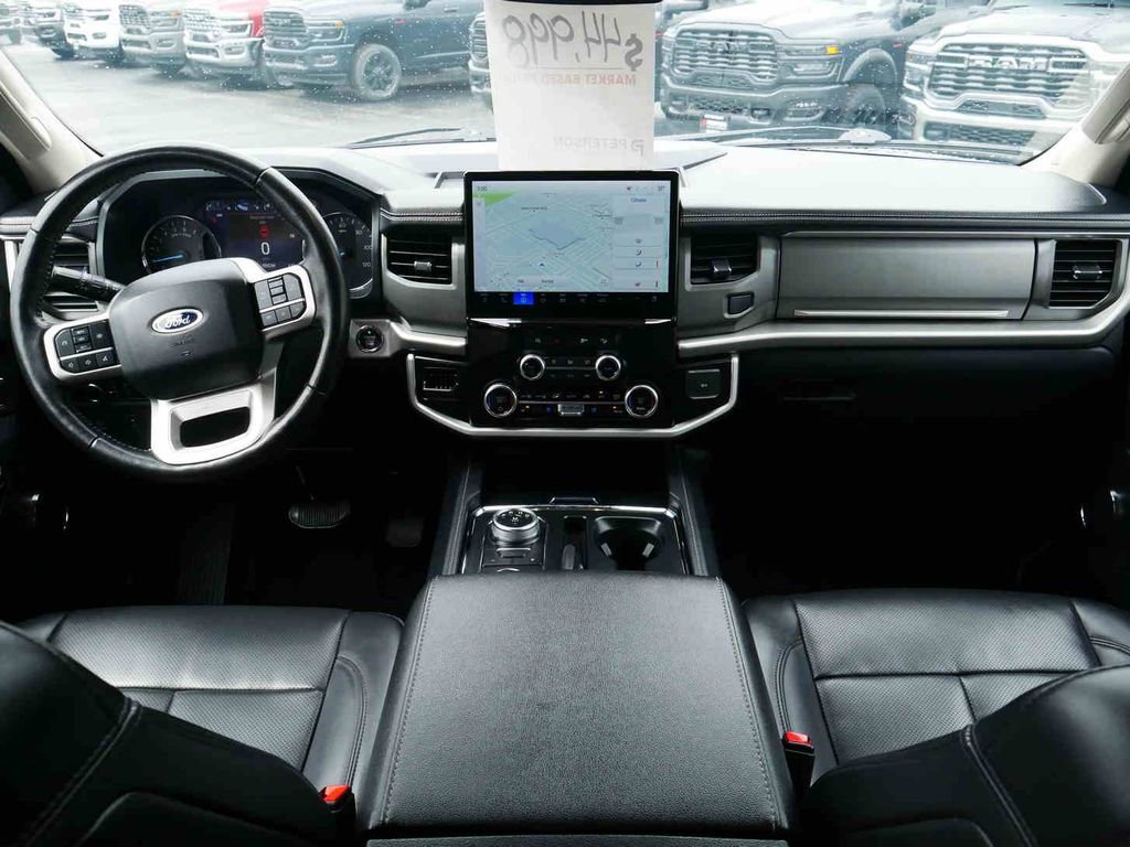 Used 2024 Ford Expedition Max XLT AWD/4WD image 6