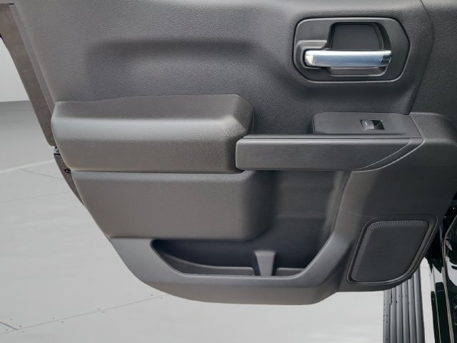 New 2026 Chevrolet Silverado 1500 Custom RWD image 15