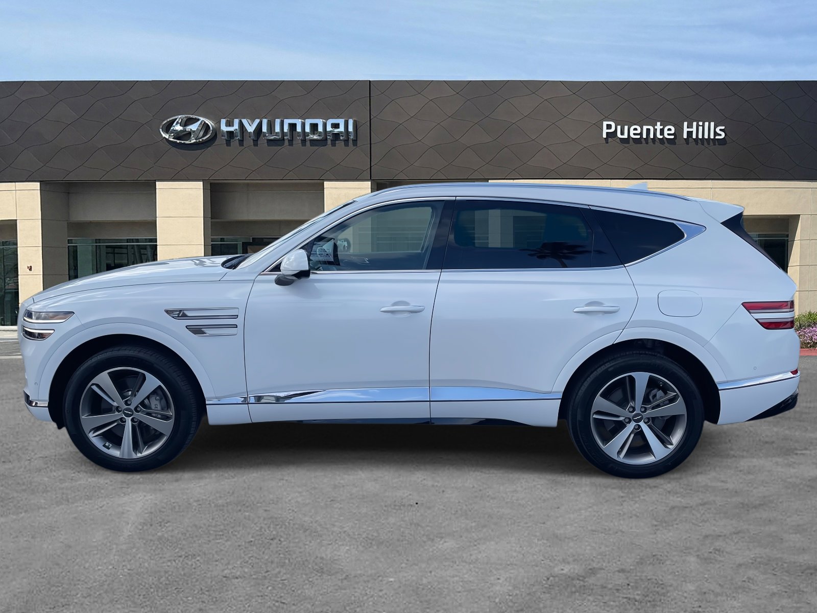 Used 2024 Genesis GV80 3.5T w/ Advanced Package image 3