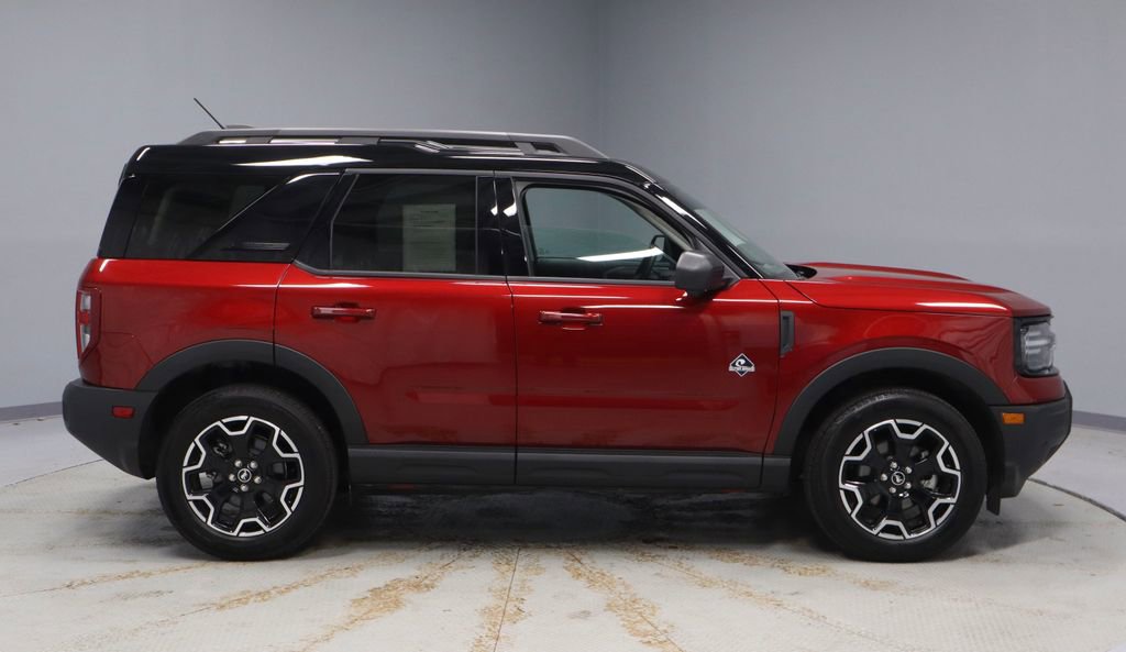 Certified 2025 Ford Bronco Sport Outer Banks w/ Outer Banks Tech Package+ image 13