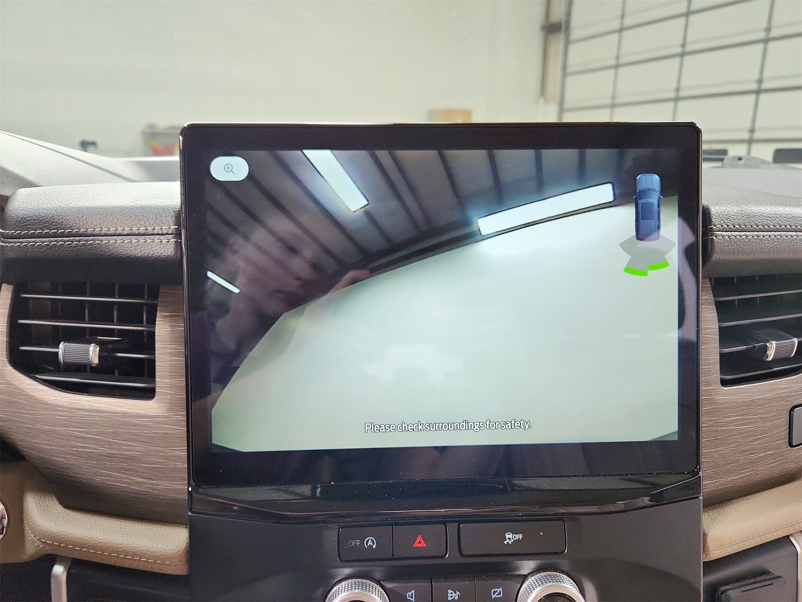 Used 2024 Ford Expedition Limited image 31