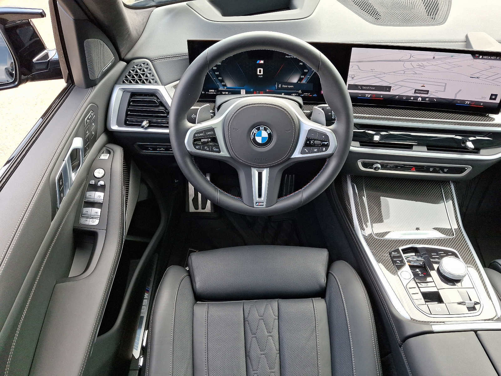 Used 2025 BMW X7 M60i image 11