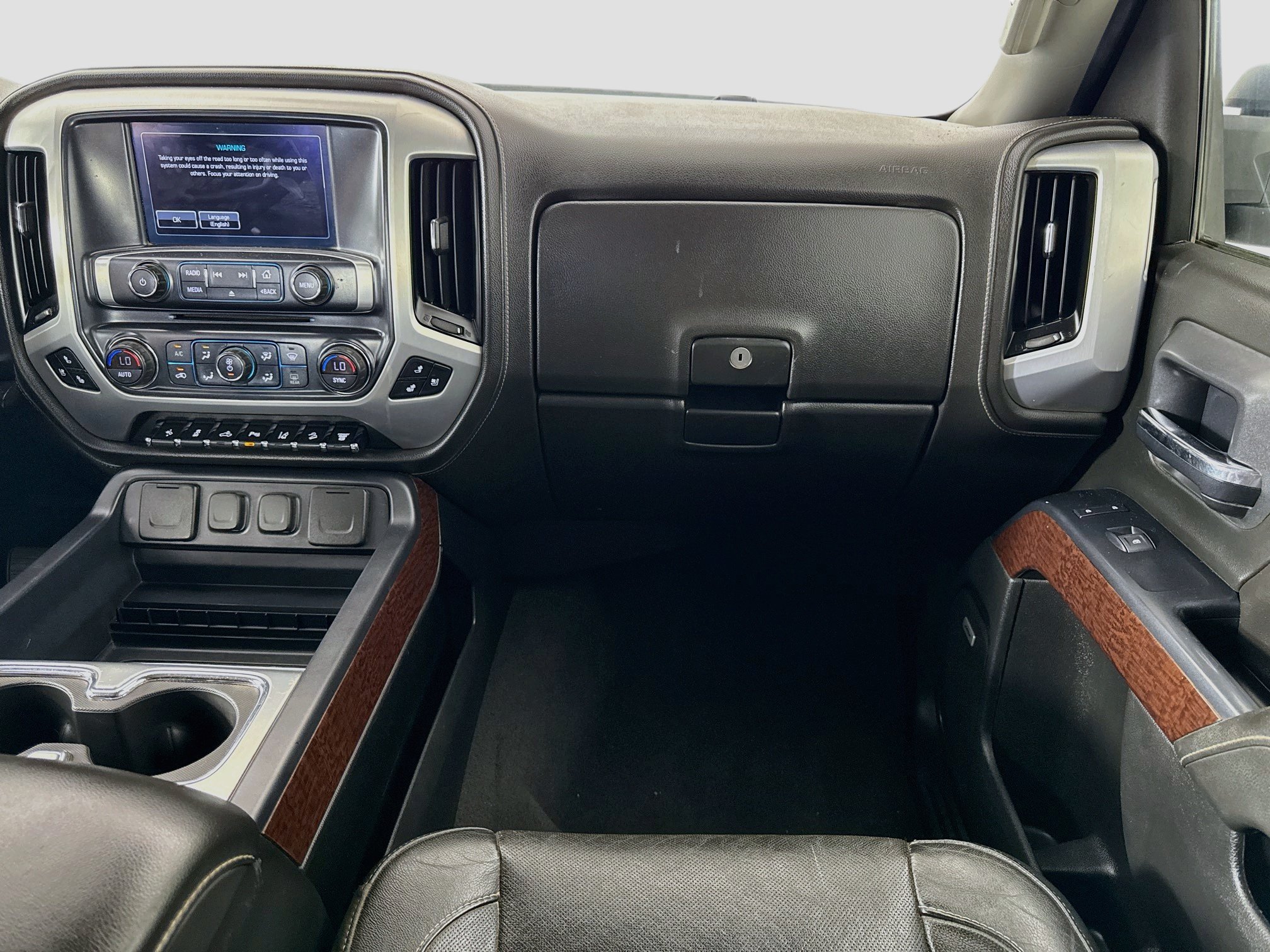 Used 2019 GMC Sierra 2500 SLT w/ Duramax Plus Package AWD/4WD image 24