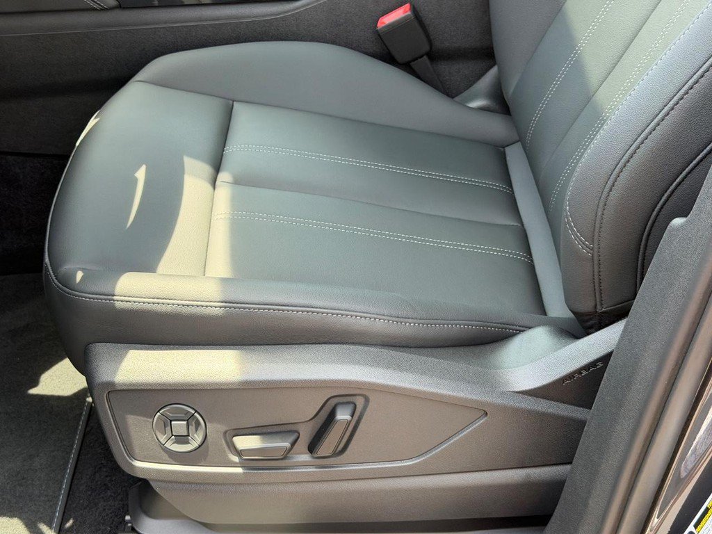 Used 2026 Audi Q5 Premium Plus w/ Premium Plus AWD/4WD image 12