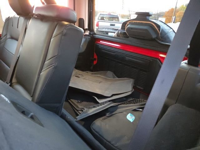 Used 2023 Jeep Wrangler Unlimited Sahara w/ Cold Weather Group image 22