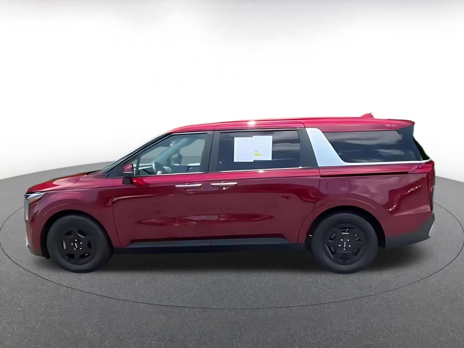Used 2026 Kia Carnival FWD image 15