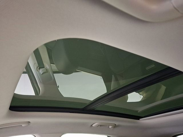 Used 2023 Genesis GV70 2.5T w/ Select Package AWD/4WD image 13