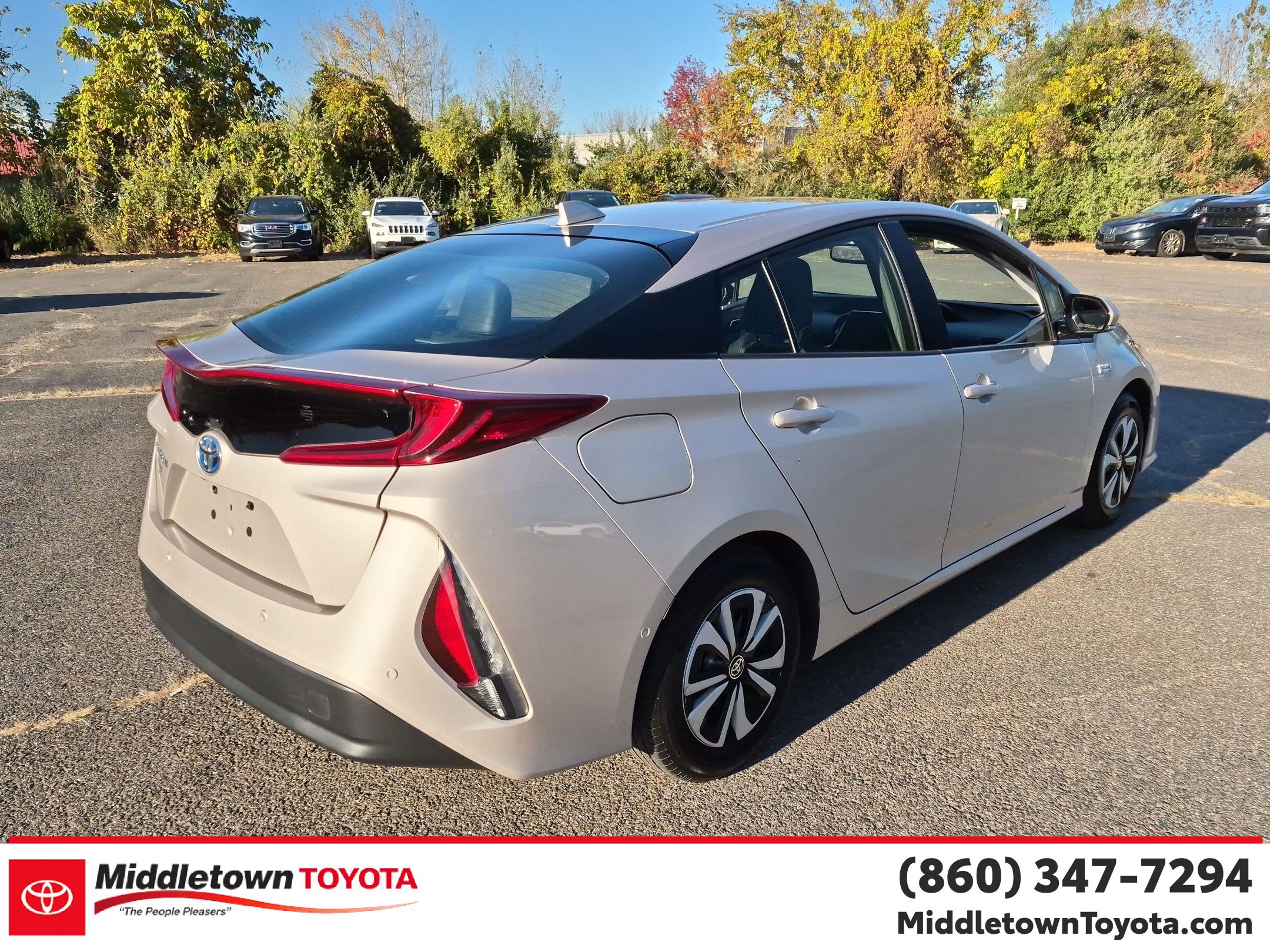 Used 2018 Toyota Prius Prime Advanced FWD image 3