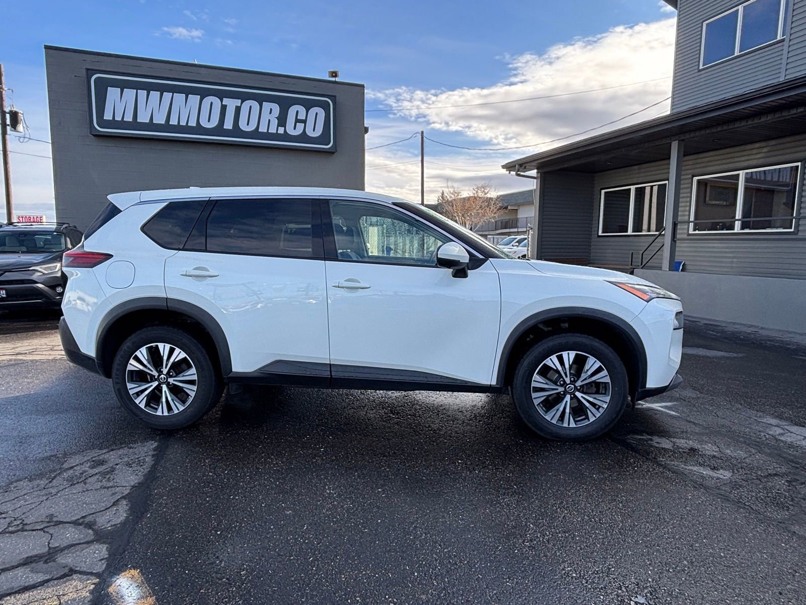 Used 2021 Nissan Rogue SV AWD/4WD image 5