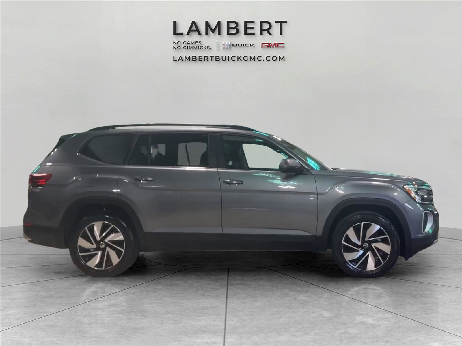 Used 2025 Volkswagen Atlas SE FWD image 7