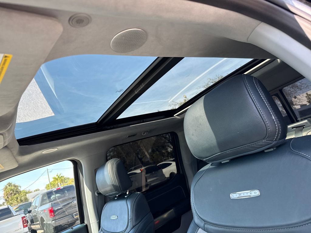 Used 2022 Ford F150 Limited image 9