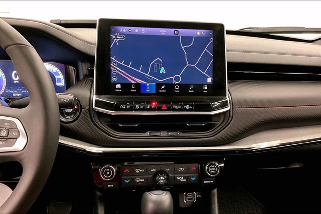 Used 2024 Jeep Compass Trailhawk w/ Trailhawk Elite Group image 30