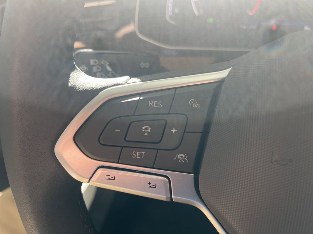 New 2026 Volkswagen Jetta SEL FWD image 19