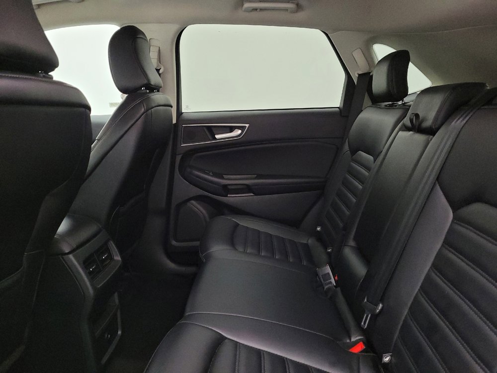 Used 2024 Ford Edge SEL image 18