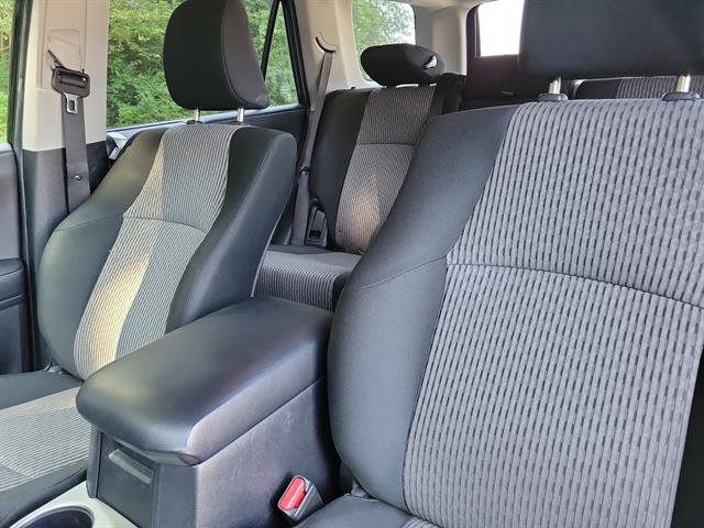 Used 2023 Toyota 4Runner SR5 image 5