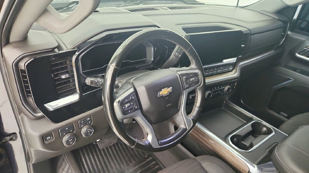 Used 2024 Chevrolet Silverado 2500 LT w/ Texas Edition AWD/4WD image 13