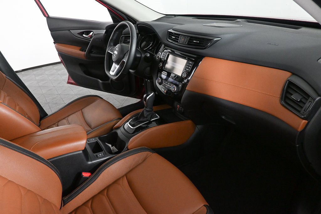 Used 2017 Nissan Rogue SL w/ SL Premium Package image 23