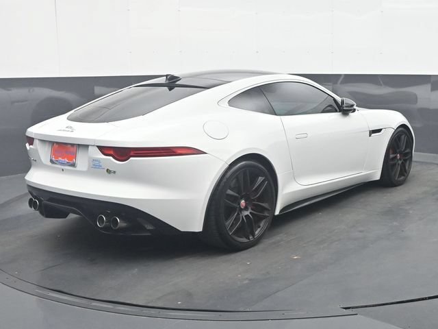 Used 2015 Jaguar F-TYPE R RWD image 7