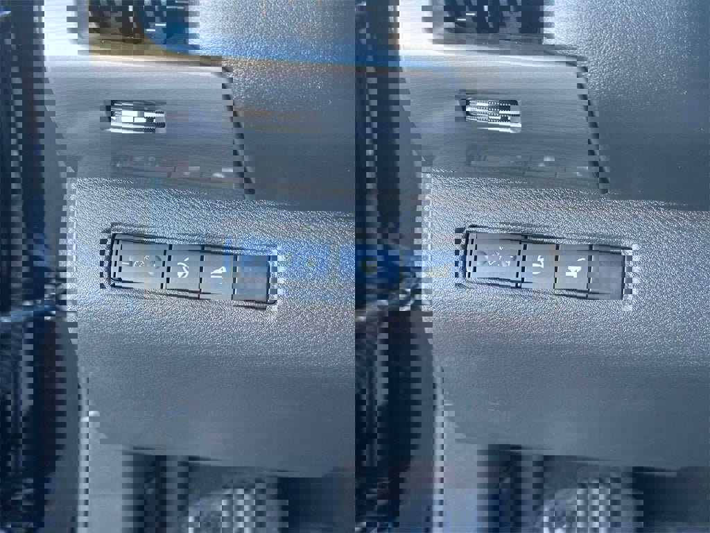 Certified 2023 Nissan Pathfinder SL image 21