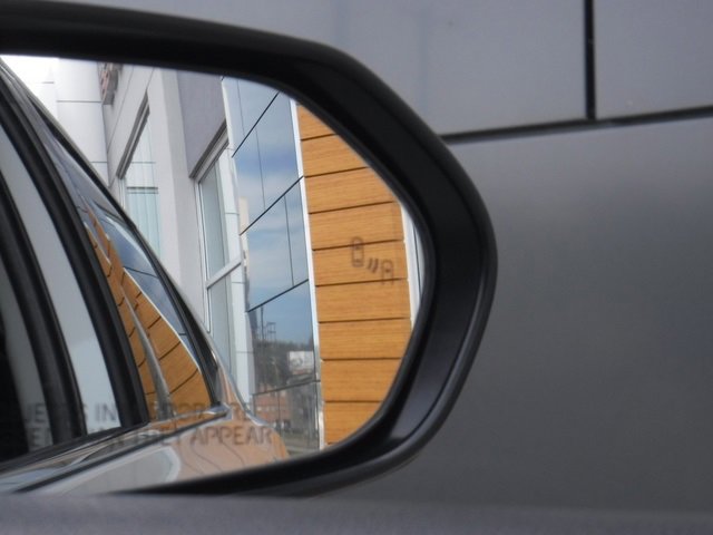 Used 2023 Toyota Camry XSE image 37