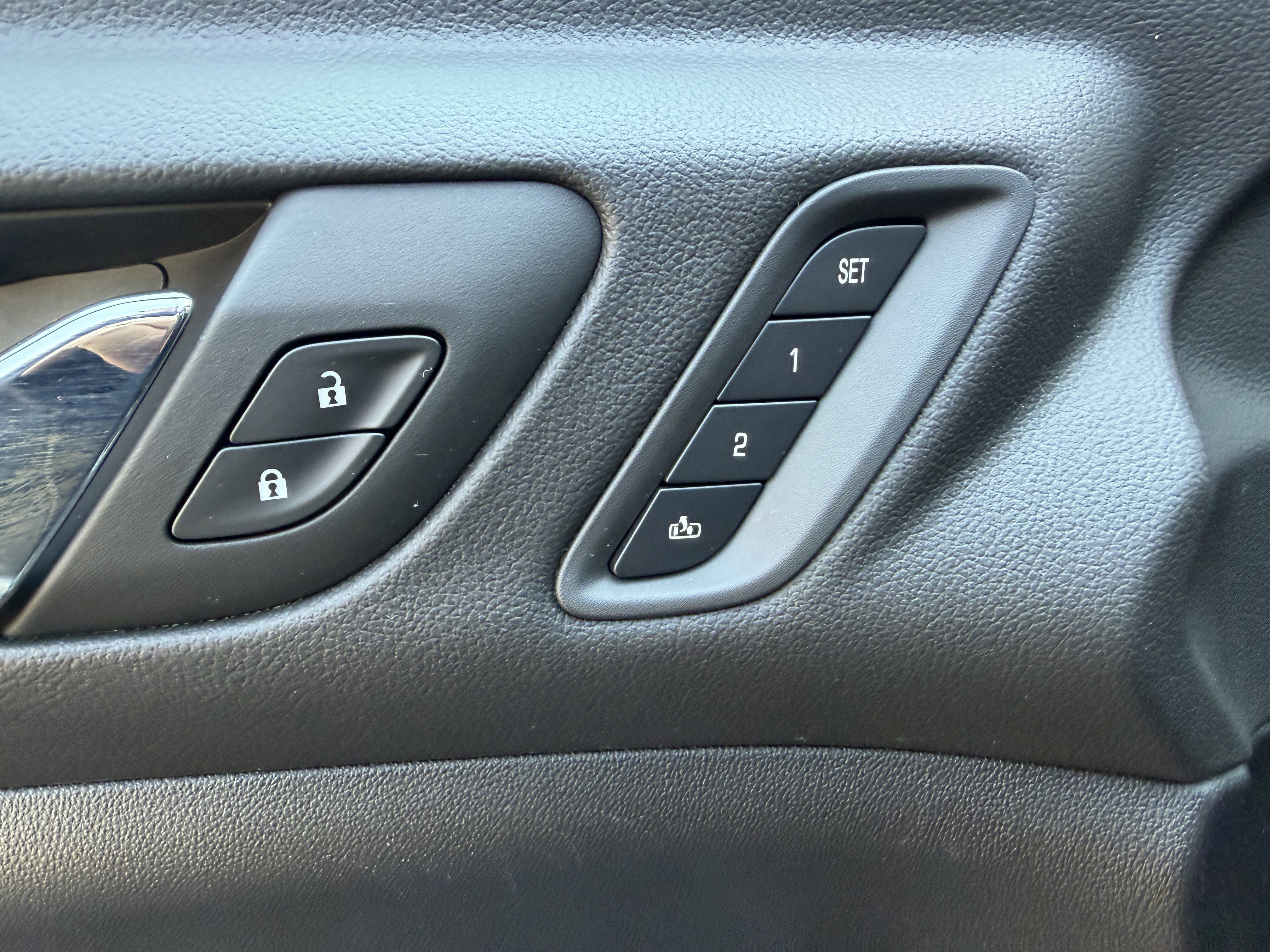 Used 2023 GMC Acadia Denali w/ Denali Ultimate Package image 33