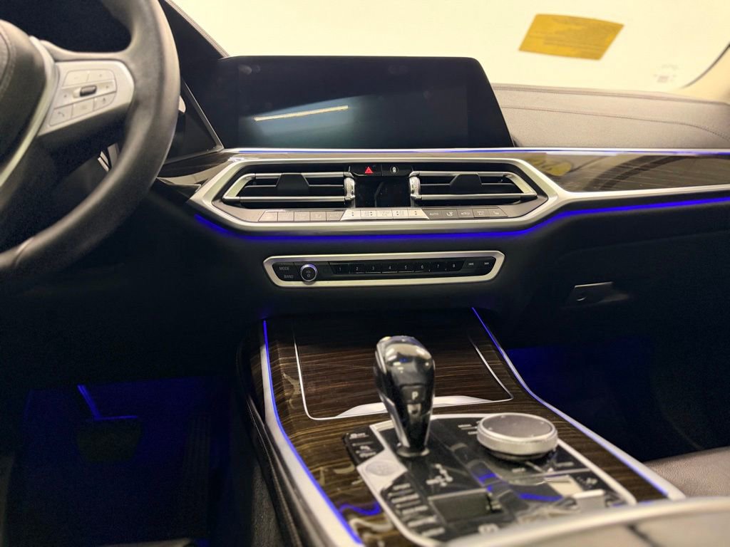 Used 2020 BMW X7 xDrive40i w/ Cold Weather Package AWD/4WD image 16
