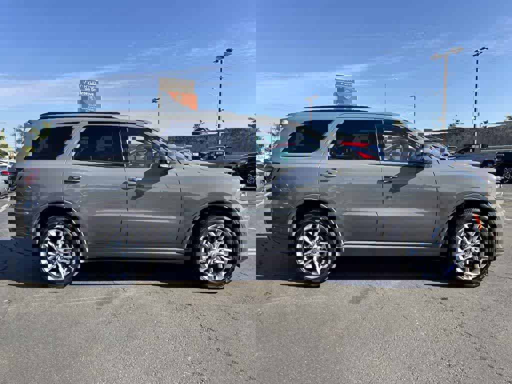 Used 2025 Dodge Durango GT image 7