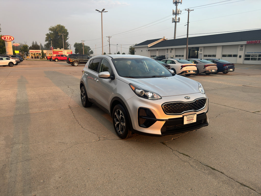 Used 2020 Kia Sportage LX image 4