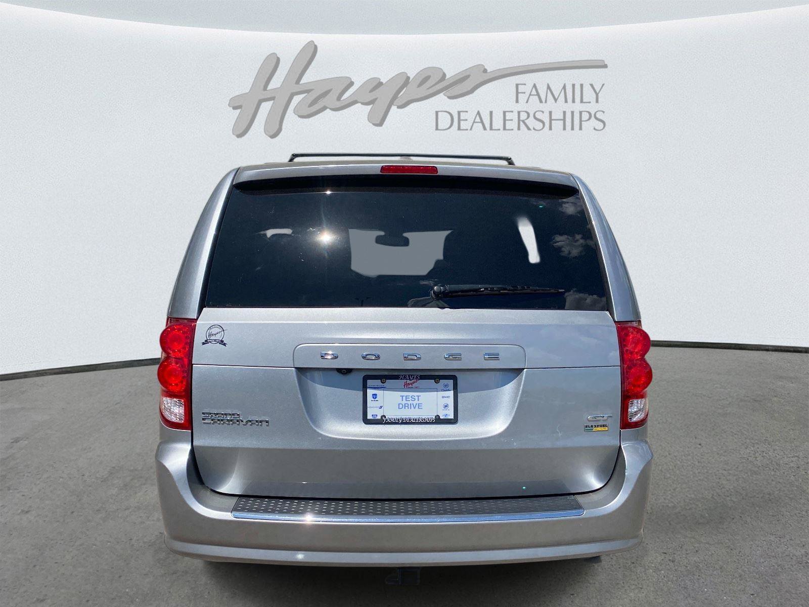 Used 2019 Dodge Grand Caravan GT image 4