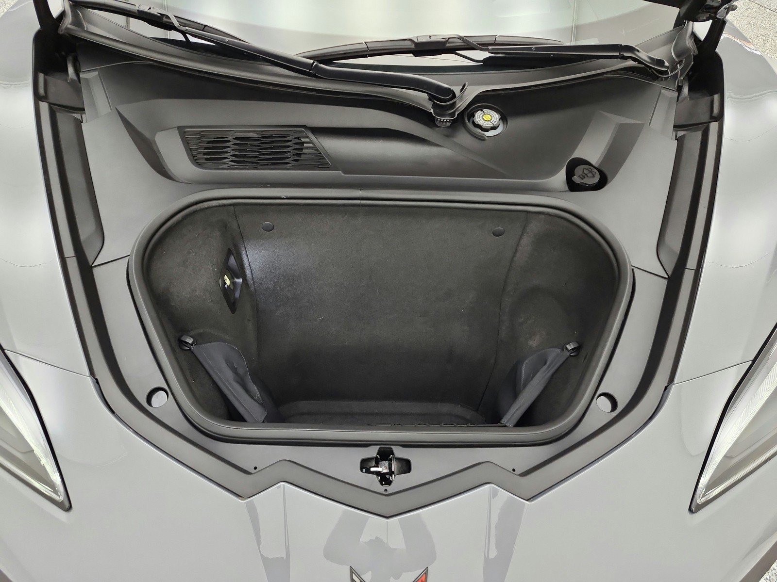 Used 2025 Chevrolet Corvette Z06 RWD image 15